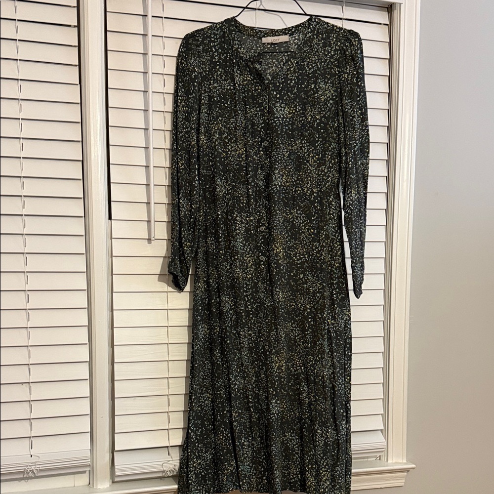 LOFT Black and White Floral Long Sleeve Dress